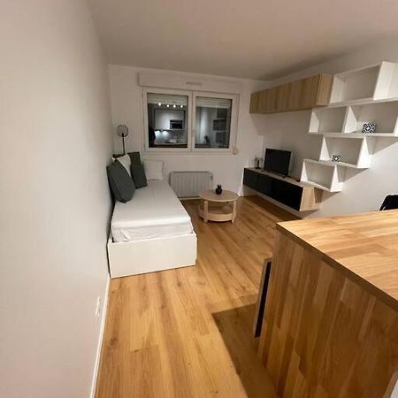 Apartament Studio Meuble Amiens Zewnętrze zdjęcie
