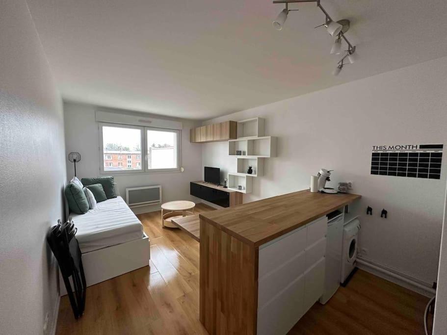 Apartament Studio Meuble Amiens Zewnętrze zdjęcie